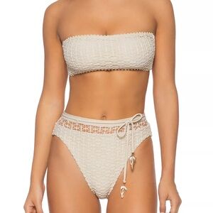Isabella Rose 
Milan Bandeau Bikini Top & Milan Bondi Bikini Bottom
